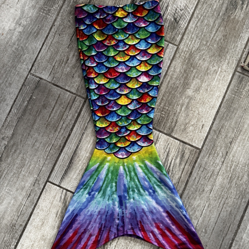 Sun Tails Mermaid Swim Tail 4T-5T Rainbow Scale Swimmable Costume